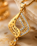 Belliza Jewells Elegant Gold Plated Pendant Set